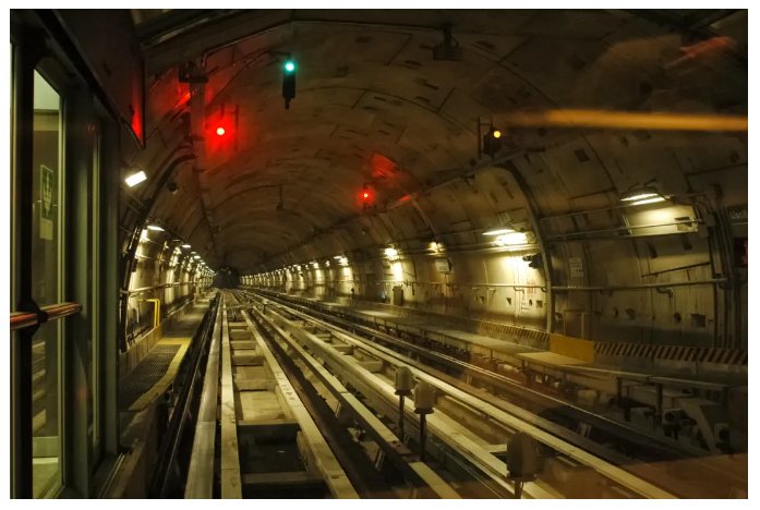 地鐵的安全運行，由中緯ZDL700來守護