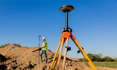 RTK與全站儀有哪些區(qū)別？兩者優(yōu)缺點對比